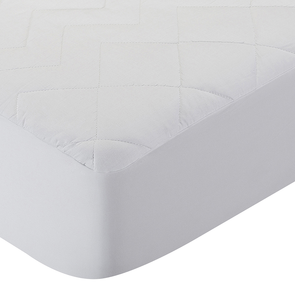 Quilted anti-allergic mattress protector
